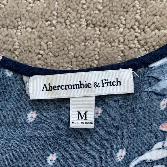 Romper - Picture 2 of 4